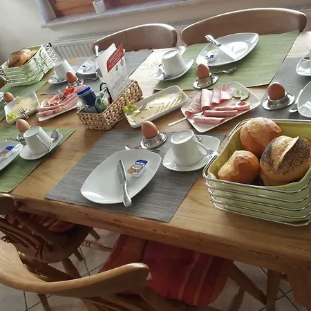 Frühstückspension Rehschopp Ediger-Eller