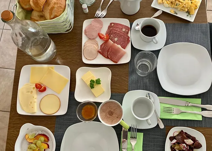 Rehschopp Frühstückspension